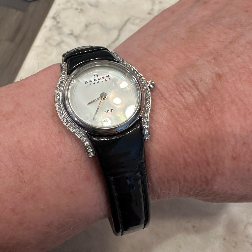 Skagen Denmark watch MOP face black patent band